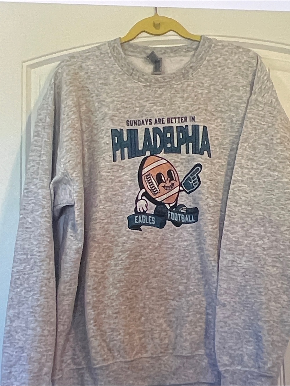 Sundays are Better in Philadelphia Eagles Football Sweatshirt Large